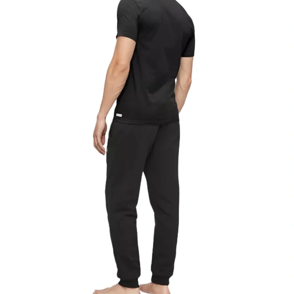 Calvin Klein Men Underwear T-Shirt V-Neck 2 Pack Cotton Stretch Black NB1179001 - Picture 8 of 11